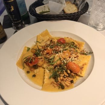 Giovanni’s Fresh Italian Kitchen - Gouda pasta!!! - Italian Near Me - Dunedin, Florida Giovanni’s Fresh Italian Kitchen - Gouda pasta!!! - Italian Near Me - Dunedin, Florida