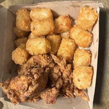 Love & Honey Fried Chicken - Chicken Tenders w/tater tots - Chicken Shop Near Me - Brooklyn, New York Love & Honey Fried Chicken - Chicken Tenders w/tater tots - Chicken Shop Near Me - Brooklyn, New York