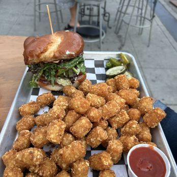 Cast Iron Trading - Beer Bar Near Me - Stockton, California
