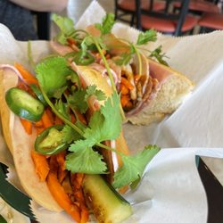 Pho An Loi - Combination cold cut banh mi