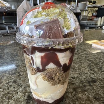Mirchi Cafe, Halal American & Desi Restaurant Fremont - Was so excited when my sundae was ready - Asian Fusion Near Me - Fremont, California