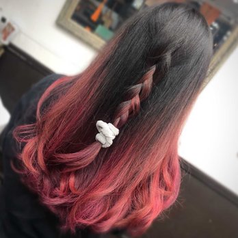 Skull & Combs - Hair Salons Near Me - New Haven, Connecticut