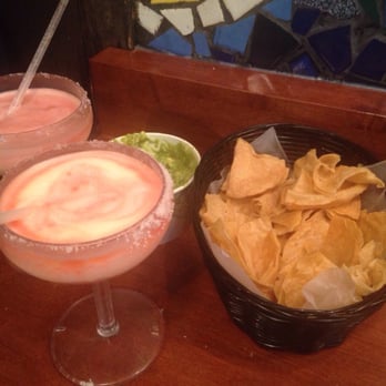 Flaco's Tacos - Jamaica (hibiscus), and they're Valentine's Day margarita besame mucho. Some guacamole and really yummy chips - Mexican Near Me - Chicago, Illinois