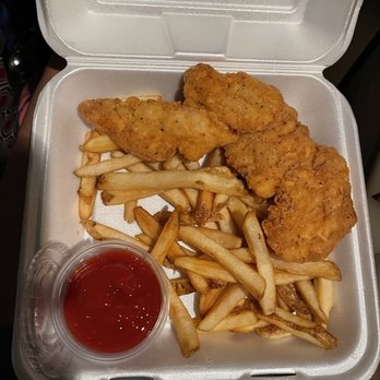 Los Mariachis - Kids chicken strips - Mexican Near Me - Red Bluff, California