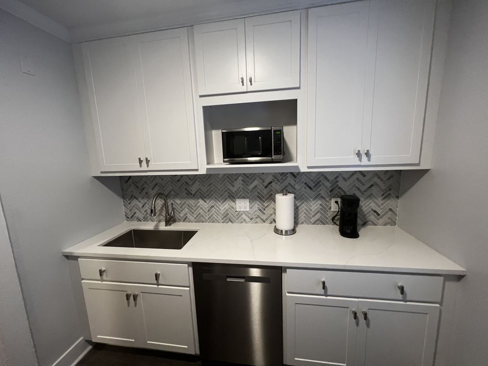 Slide of Silva’s Superior Flooring