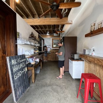 ChadLou's Coffee Roasters - Inside ordering and merchandise - Coffee & Tea Near Me - Kailua, Hawaii ChadLou's Coffee Roasters - Inside ordering and merchandise - Coffee & Tea Near Me - Kailua, Hawaii