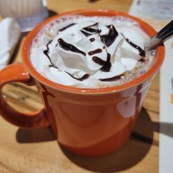 Famous Toastery - Mooresville - Hot Chocolate，4/5, average