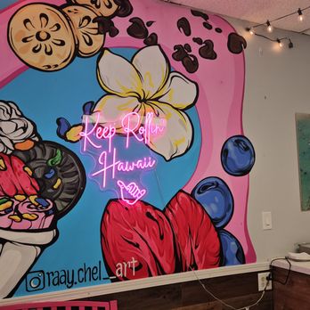 Sweet Creams - Inside the store - Ice Cream & Frozen Yogurt Near Me - Honolulu, Hawaii