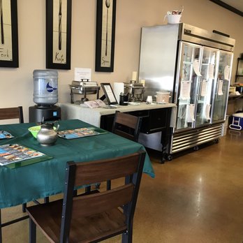 Dream Dinners - a table with a green table cloth - Specialty Food Near Me - Scottsdale, Arizona