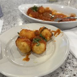 Tommy Boys - Pasta Poppers