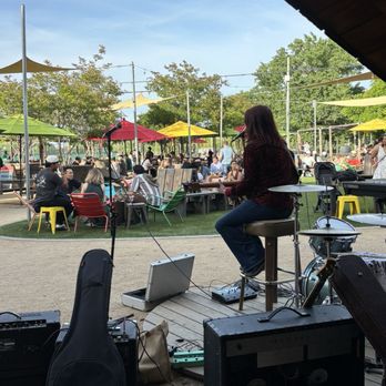 Drake’s: The Barn - Live music - Breweries Near Me - West Sacramento, California Drake’s: The Barn - Live music - Breweries Near Me - West Sacramento, California