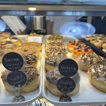 Donutlicious - Donuts Near Me - Spring, Texas