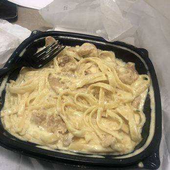 Italiano's Restaurant - Chicken Alfredo - Italian Near Me - Baltimore, Maryland