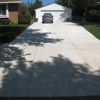 Steve's Construction - Concrete driveway - Snow Removal Near Me - Waterford, Michigan