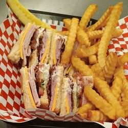 Shelleys Diner - Coulter Club