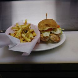 Mike's Runway Diner - Grilled chicken breast on a roll with lettuce and tomatoe