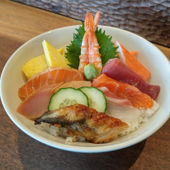 Toshi Ryoriten - Chirashi Lunch ($16) - Japanese Near Me - Richmond Hill, Ontario