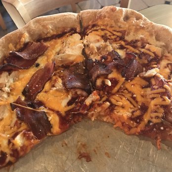 Mellow Mushroom Dunwoody - Pizza Near Me - Dunwoody, Georgia