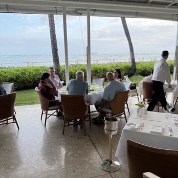 Orchids - View - Breakfast & Brunch Near Me - Honolulu, Hawaii Orchids - View - Breakfast & Brunch Near Me - Honolulu, Hawaii