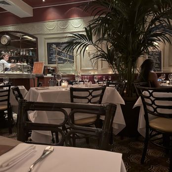 Bouchon - Great Venue - French Near Me - Yountville, California
