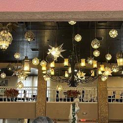 Trattoria Bella Sera - Main dining room chandelier