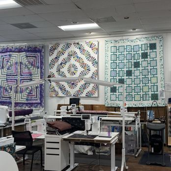 Honey Bee Quilt Store - Fabric Stores Near Me - Austin, Texas