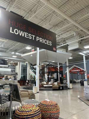 Homemakers Furniture by null