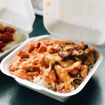 Ono Seafood - L combo spicy ahi & miso tako ($11) - Seafood Near Me - Honolulu, Hawaii