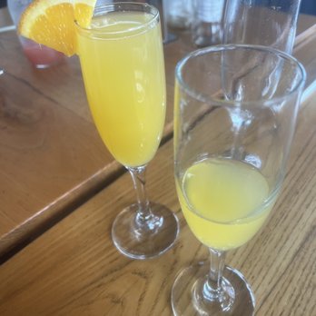 Los Moles - 3 mimosa flight - Mexican Near Me - El Cerrito, California Los Moles - 3 mimosa flight - Mexican Near Me - El Cerrito, California
