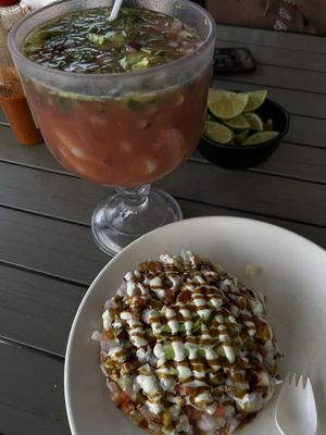 Mariscos El Bigoton by null