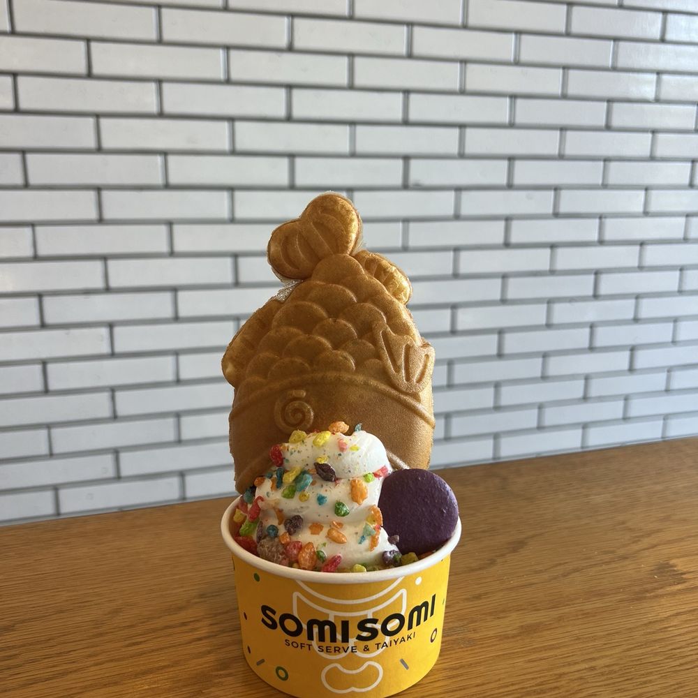Somisomi - Fruity pebbles ice cream - Ice Cream & Frozen Yogurt Near Me - Irvine, California Somisomi - Fruity pebbles ice cream - Ice Cream & Frozen Yogurt Near Me - Irvine, California