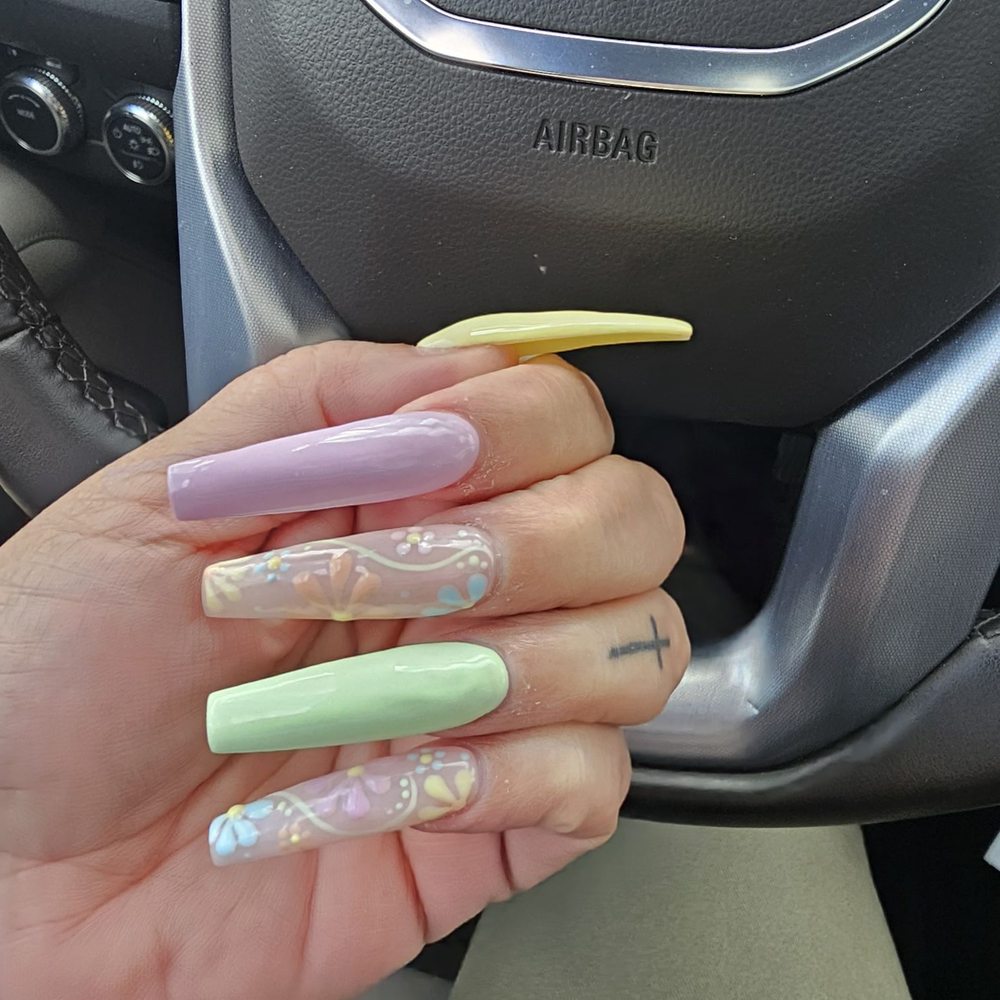 Chloe Nail and Spa - Nail Salons Near Me - Clovis, California