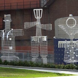 Eat, Drink & Be Merry Sculpture - get it?? GET IT?!?!