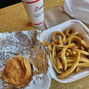 Cook Out - The burgers are tiny and overcooked. I got fries and onion rings and they were soggy like they were boiled. - Fast Food Near Me - Farmville, Virginia Cook Out - The burgers are tiny and overcooked. I got fries and onion rings and they were soggy like they were boiled. - Fast Food Near Me - Farmville, Virginia