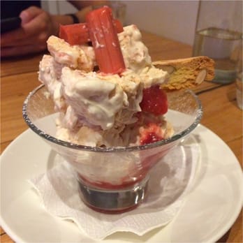 Plough Hotel - Rhubarb eaton mess - Hotels Near Me - Footscray, VIC