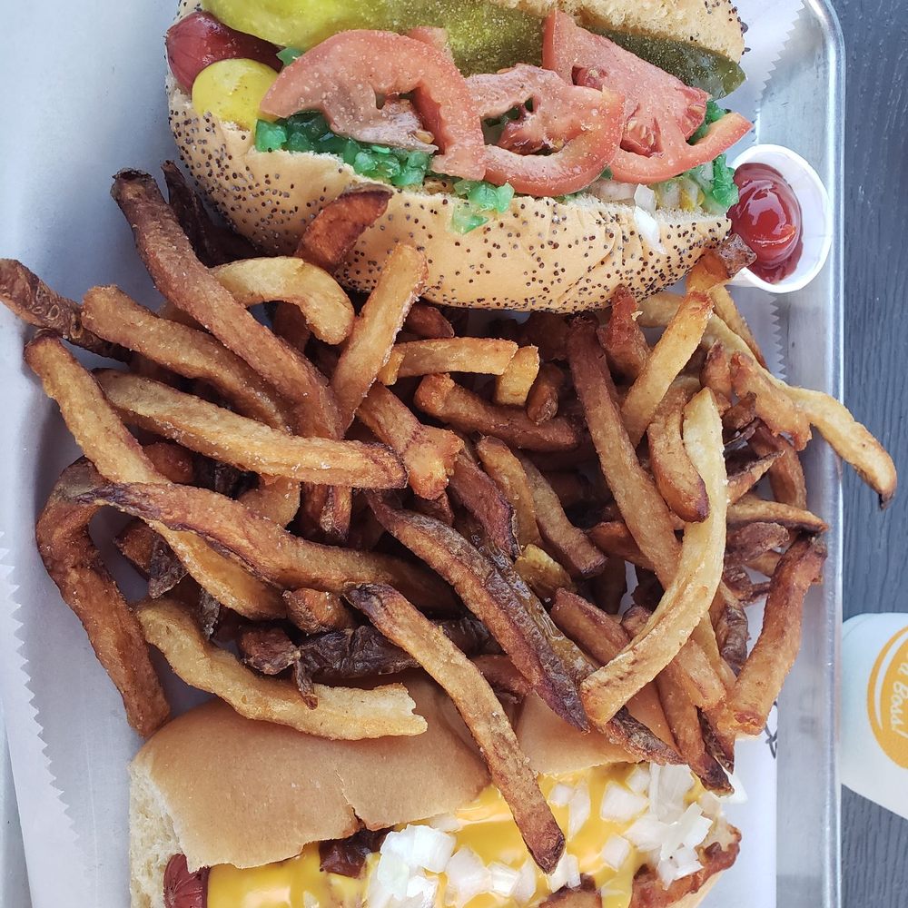 Boss Dawgz - Chicago classic and Chili and cheese - Hot Dogs Near Me - Lisle, Illinois