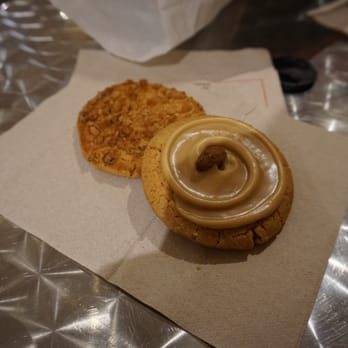 Délices Érable & Cie - Two maple-inspired cookies - Specialty Food Near Me - Montreal, Quebec Délices Érable & Cie - Two maple-inspired cookies - Specialty Food Near Me - Montreal, Quebec