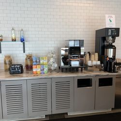 Aspire Airport Lounge - Food