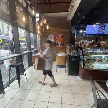 Las Chicas Bakery & Cafe - Location - Bakeries Near Me - Union City, New Jersey Las Chicas Bakery & Cafe - Location - Bakeries Near Me - Union City, New Jersey