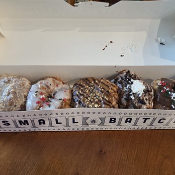 Parlor Doughnuts - Cinnamon & assorted chocolate - Donuts Near Me - McKinney, Texas Parlor Doughnuts - Cinnamon & assorted chocolate - Donuts Near Me - McKinney, Texas