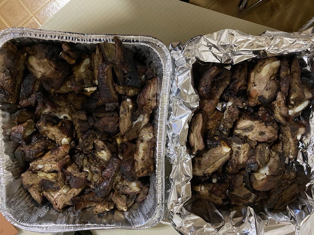 Food from Lem's Bar-B-Q