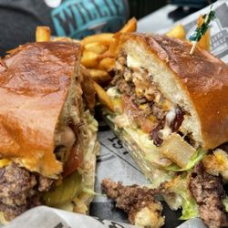 JLB Eatery - Closer look at the Crazy Burger