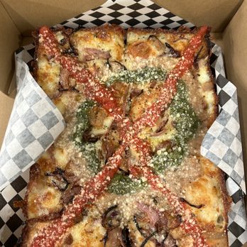 MOTO - Mr. Pig pizza - Pizza Near Me - Seattle, Washington