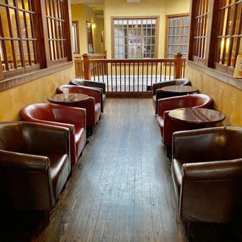 Mamma Onesta's Italian Restaurant - Lobby - Italian Near Me - Canton, Georgia
