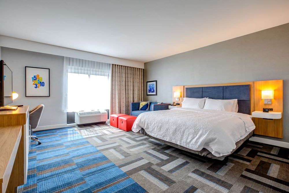 Hampton Inn and Suites Boston/Waltham