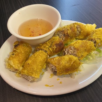 Pho Angkor Noodle House - Vietnamese Spring Rolls ($7.75) - Vietnamese Near Me - New Westminster, British Columbia