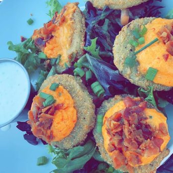Bronte Bistro - Fried Green Tomatoes with cheese and bacon - New American Near Me - Lexington-Fayette, Kentucky