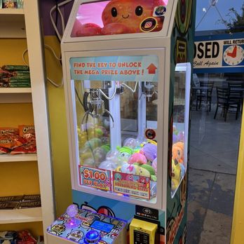 Little Egypt Oasis - Mini claw machine - Ice Cream & Frozen Yogurt Near Me - Flemington, New Jersey Little Egypt Oasis - Mini claw machine - Ice Cream & Frozen Yogurt Near Me - Flemington, New Jersey