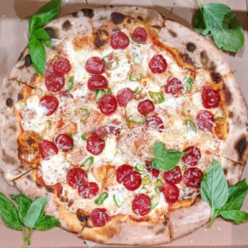 Lucali - Pizza Near Me - Brooklyn, New York Lucali - Pizza Near Me - Brooklyn, New York