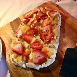Kavos - Peach Brie Flatbread